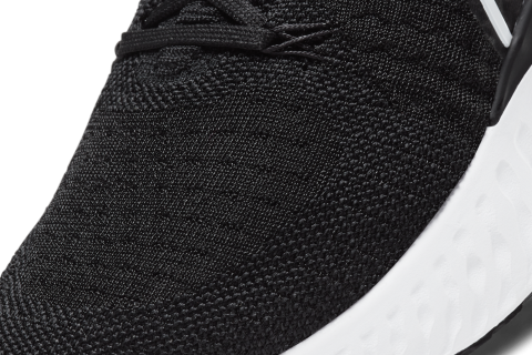 Cholewka z Flyknit